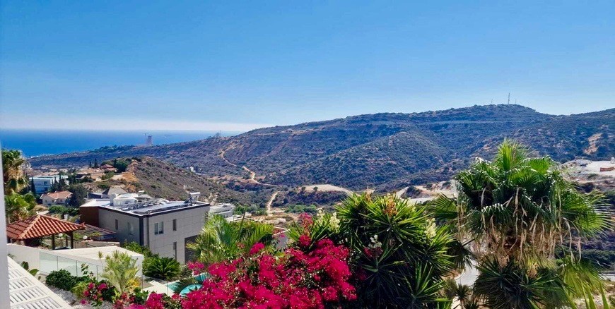Images of 4-bedroom Villa, Ayios Tychonas, Limassol, Cyprus