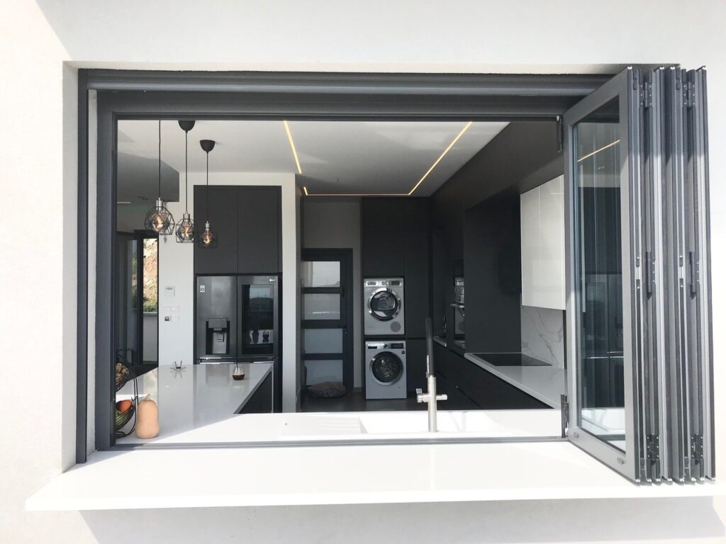 Images of 4-bedroom Villa, Pareklissia, Limassol, Cyprus