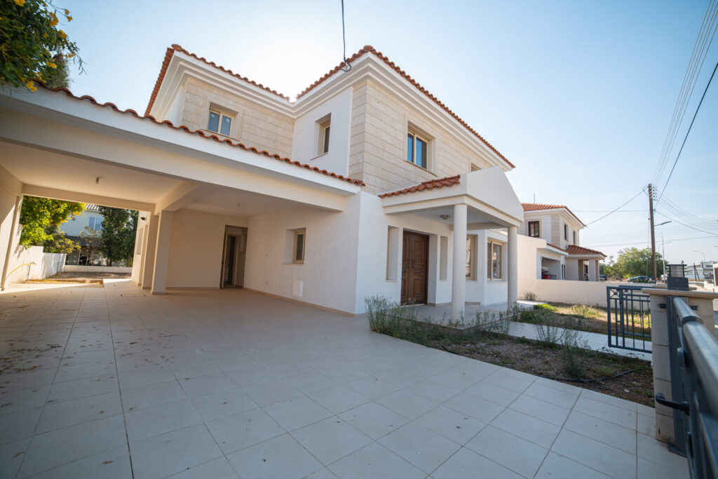 Images of 4-bedroom Villa, Strovolos, Nicosia, Cyprus