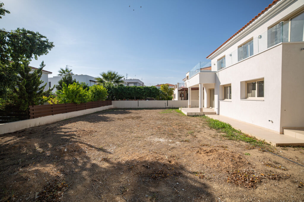 Images of 4-bedroom Villa, Strovolos, Nicosia, Cyprus