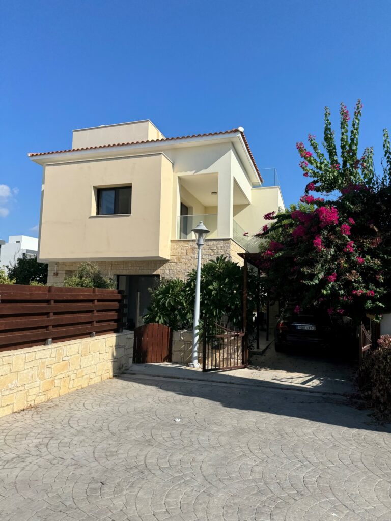 Images of 3-bedroom Detached Villa, Chloraka, Paphos, Cyprus