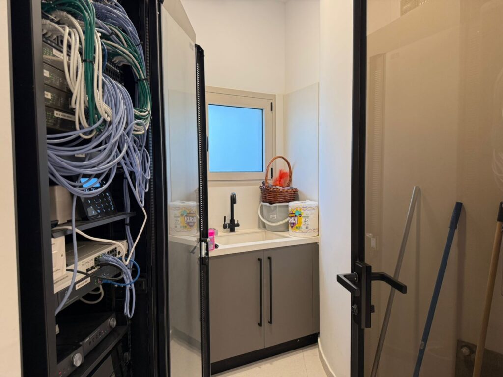 Images of 6-bedroom Villa, Pafos, Paphos, Cyprus