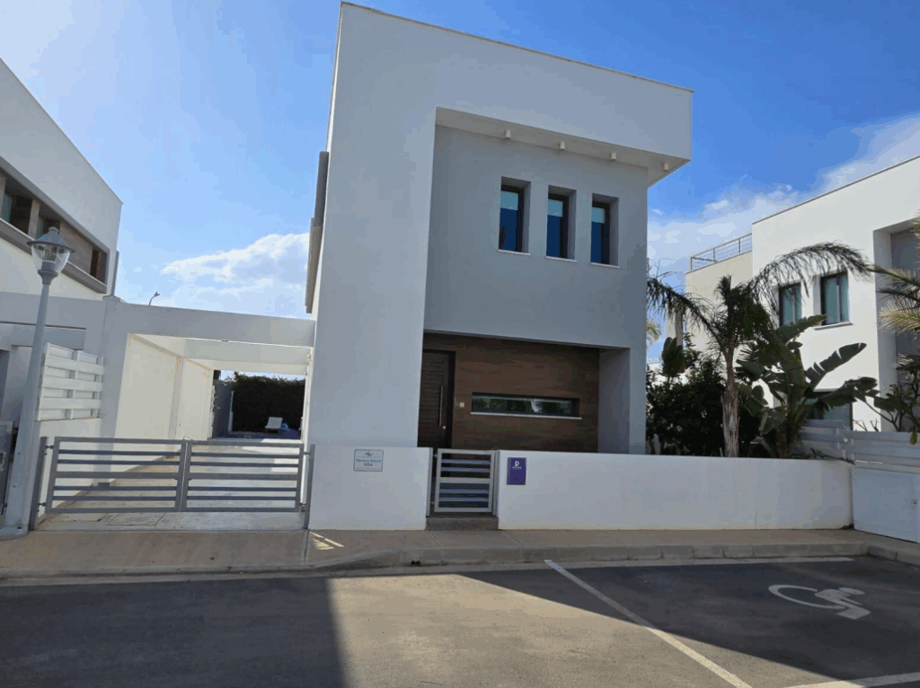 Images of 3-bedroom Detached Villa, Paralimni, Famagusta, Cyprus