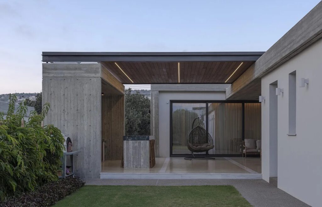 Images of 4-bedroom Bungalow, Ayia Marinouda, Paphos, Cyprus