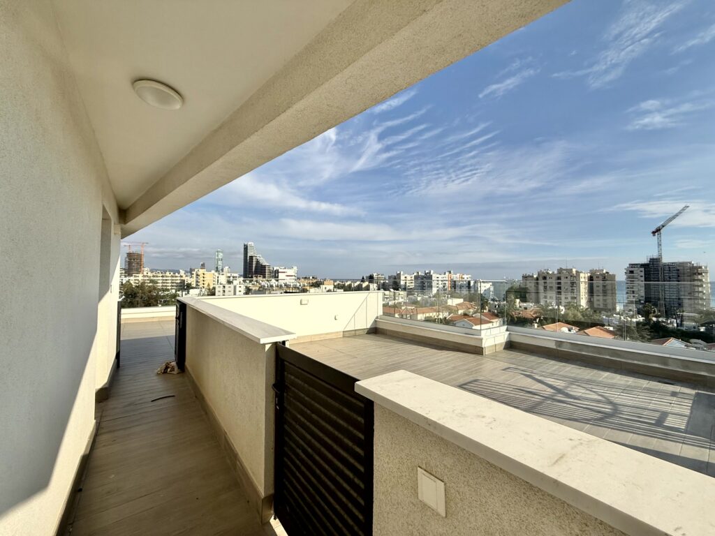 Images of 2-bedroom Penthouse, Germasogeia, Limassol, Cyprus