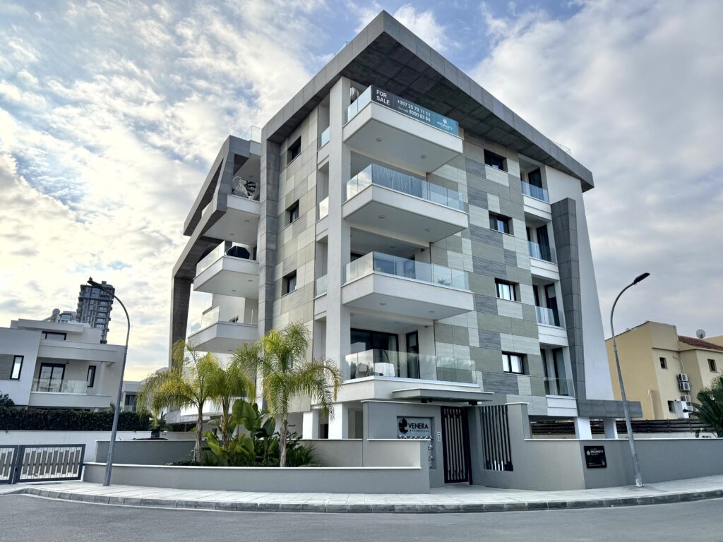 Images of 2-bedroom Penthouse, Germasogeia, Limassol, Cyprus